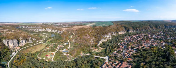 Panoramiczny Widok Dolinę Cherni Lom Wioskę Koshov Równinie Dunaju Bułgarii — Zdjęcie stockowe