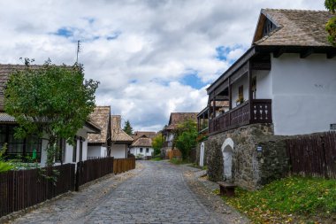 Holloko, Macaristan - 3 Ekim 2022: Holloko 'nun tarihi köy merkezi