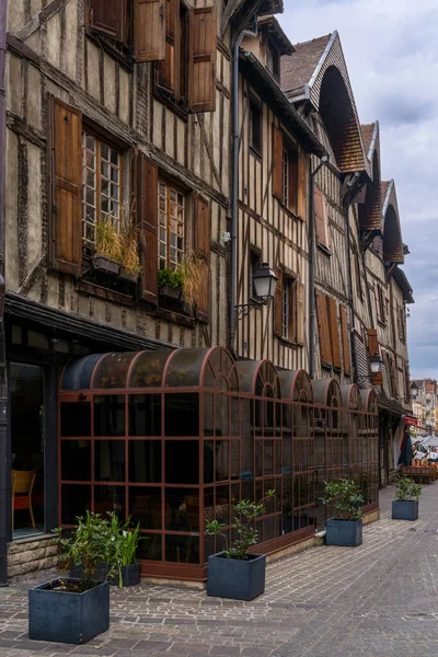 Troyes Γαλλία Σεπτεμβρίου 2022 Μεσαιωνικά Σπίτια Μισό Ξύλο Στο Ιστορικό — Φωτογραφία Αρχείου