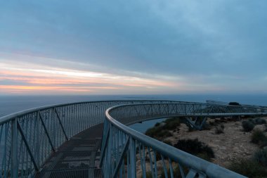 Alicante 'deki Santa Pola Varış Noktası Yolu manzarası