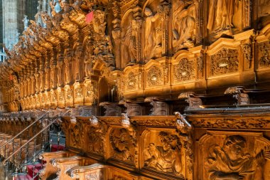 Salamanca, İspanya - 9 Nisan 2024: Salamanca 'daki Yeni Katedral korosunun ayrıntılı görünümü