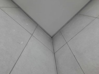 Temiz mimari kavşağı gösteren minimalist tasarım ayrıntıları