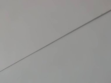 Modern, geometrik bileşim ile tavan kesişiminin soyut perspektifi