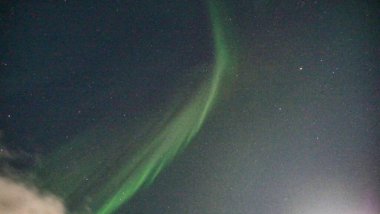 Güzel yeşil aurora borealis