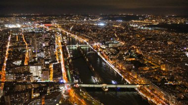Paris şehir hava manzarası yukarıdan