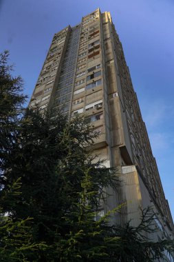 Belgrad 'ın doğu kapısı, Rudo binası