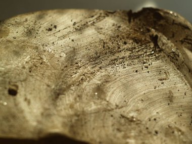 Güneşin ışınlarında kil dokusunun bir kısmı