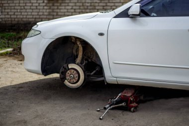 # Tekerlekli araba tekerleği #