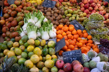 pazarda meyve ve sebze