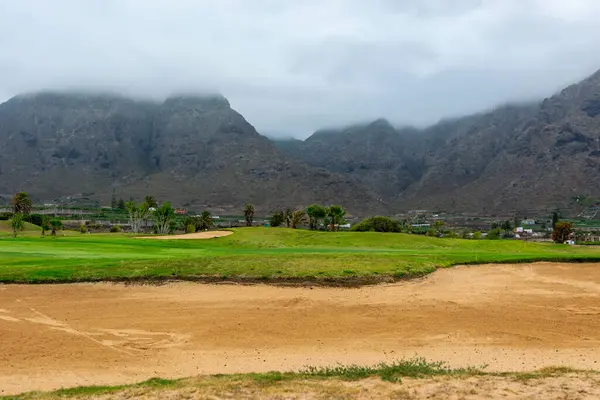 golf sahası güzel manzara