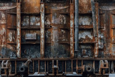 Rus Saldırıları Sonrası Yok Edilmiş DTEK Jeneratörünün Sergisi