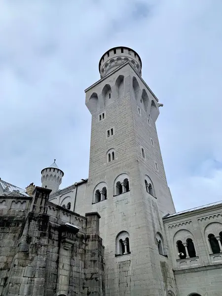Neuschwanstein kalesi Bavyera Almanya gözlem kulesi  