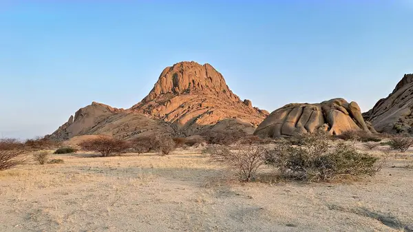Spitzkoppe Namibya Sabahın erken saatlerinde