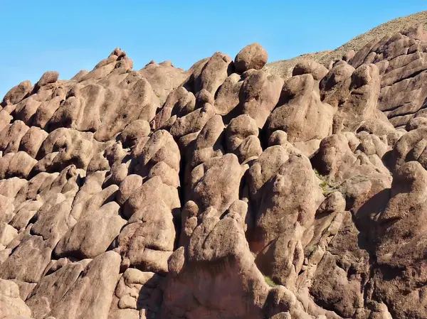 Fas 'ta kırsal kaya oluşumu devam ediyor.