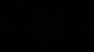 Renkli simetriyle gezgin kaleydoskop hareketi