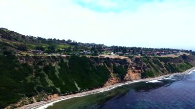 Kaliforniya 'daki Palos Verdes Sahili ve Kayalıklarına Güzel Havacılık