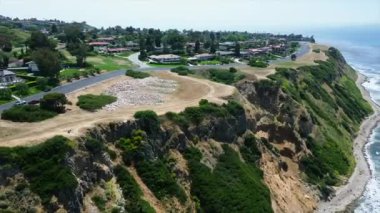 Palos Verdes 'in, Kaliforniya' nın Okyanus ve Redondo Plajlarını Gösteren Güzel Hava Dönüşü
