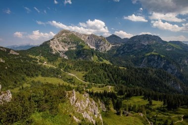 Dağların güzel manzarası