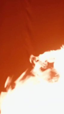 Canlandırma siyah arkaplan yanma dokusu