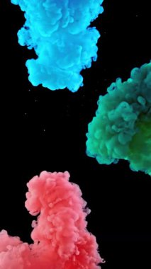 SLO Kırmızı, Yeşil ve Mavi duman siyah arkaplanda karışıyor