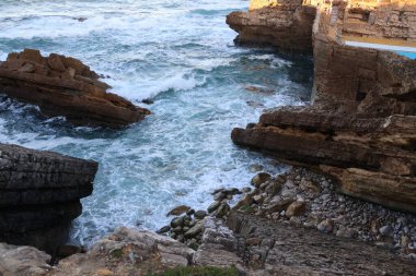 Deniz kıyısının güzel manzarası