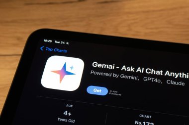 OSTRAVA, CZECHIA - 24 Eylül 2024: Gemai sohbet robotu uygulaması yüklenmek üzere uygulama mağazası