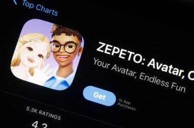 OSTRAVA, CZECHIA - 27 Temmuz 2024: Zepeto avatar mobil uygulaması yüklenmek üzere uygulama mağazası