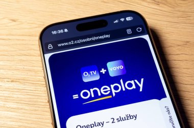 OSTRAVA, CZECHIA - 26 Şubat 2025: Oneplay yayın servisinin internet sitesi O2 TV ve Voyo 'ya birlikte katıldı