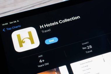 OSTRAVA, CZECHIA - EYLÜL 28, 2024: H Hotels Collection mobil uygulamalı Apple uygulama mağazası