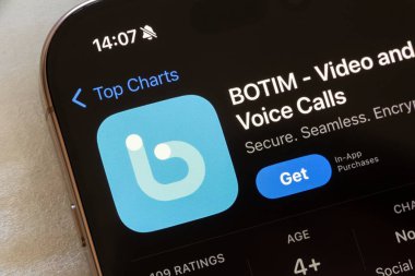 OSTRAVA, CZECHIA - 23 Kasım 2024: BOTIM güvenli video uygulamalı Apple uygulama uygulaması