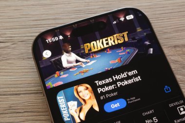 OSTRAVA, CZECHIA - 19 Ocak 2025: Pokerist mobil poker ve kumarhane uygulamalı Apple uygulama mağazası