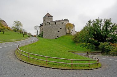VADUZ, LICHTENSTEIN - 25 Ekim 2012: Vaduz, Lichtenstein, kraliyet ailesinin evi