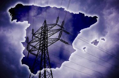 İspanyol haritası, çarpıcı fırtına bulutları elektrik kabloları, İspanya 'da elektrik kesintisi