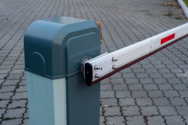 Bariyerin otomatik mekanizmasını kapat. Park ayarları