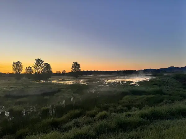 Kuzeybatı Pasifik 'te güzel ve canlı bir gün doğumu..