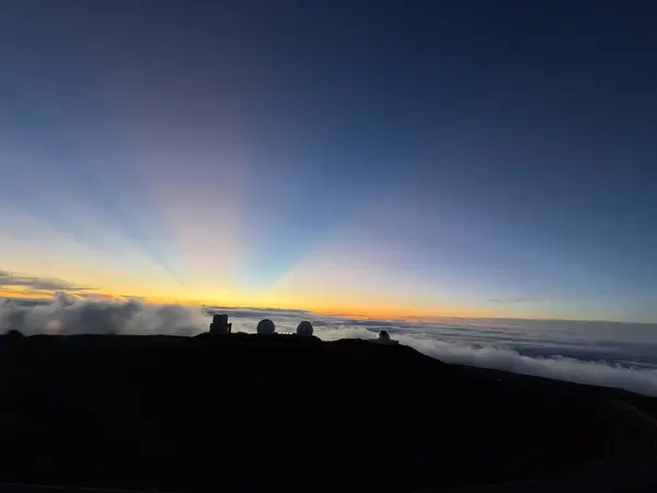 Tropik Günbatımı ve güzel bir manzara