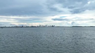 Miami Florida 'nın merkezindeki Brickell Körfezi Hava Görüntüsü.