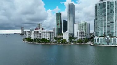 Miami Florida 'nın merkezindeki Brickell Körfezi Hava Görüntüsü