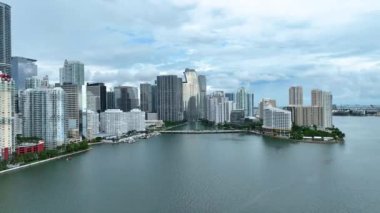 Miami Florida 'nın merkezindeki Brickell Körfezi Hava Görüntüsü
