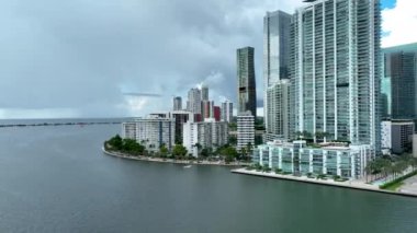 Miami Florida 'nın merkezindeki Brickell Körfezi Hava Görüntüsü