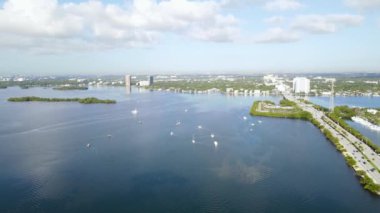 Florida Körfezi, Biscayne Körfezi, Miami şehir merkezi.
