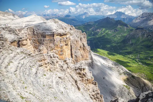 Kayalık dağın zirvesi detayları, Dolomitler, İtalya