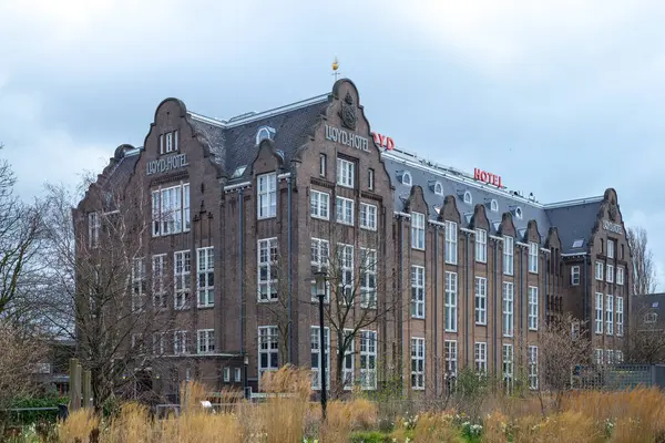 Amsterdam, Hollanda - 28 Mart 2024: Lloyd Otel müessesesi