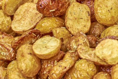 Kazanda yağda kızartılmış patates