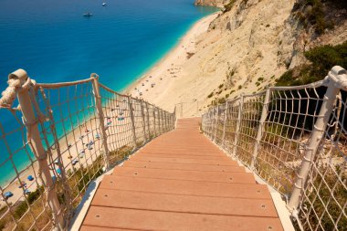 Lefkada 145 adasındaki Egremni plajı.