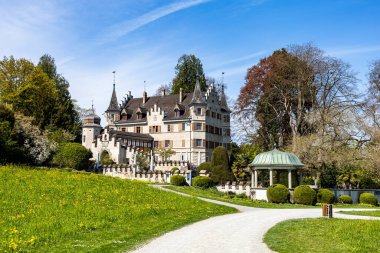 Kreuzlingen 'deki Seeburg Kalesi' ne bak