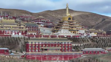 Dongga Tapınağının muhteşem manzarası