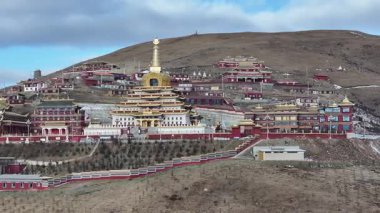 Dongga Tapınağının muhteşem manzarası