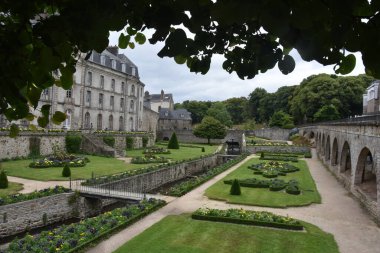 Kale bahçeleri. Kapalı Vannes kasabası. Ortaçağ 'ın Vannes kasabası. Morbihan golf sahasının güzellikleri