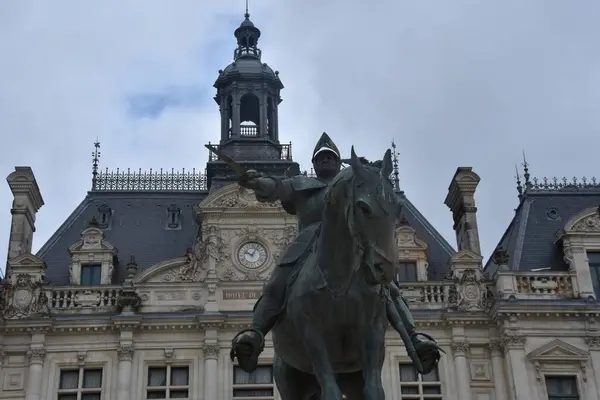 Belediye binası, kapalı Vannes kasabası. Ortaçağ 'ın Vannes kasabası. Morbihan golf sahasının güzellikleri
